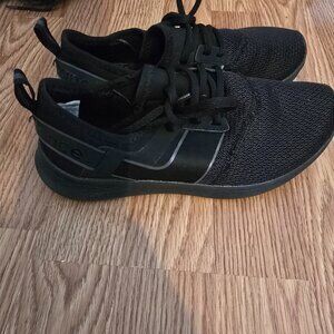 New balance black comfort sneakers